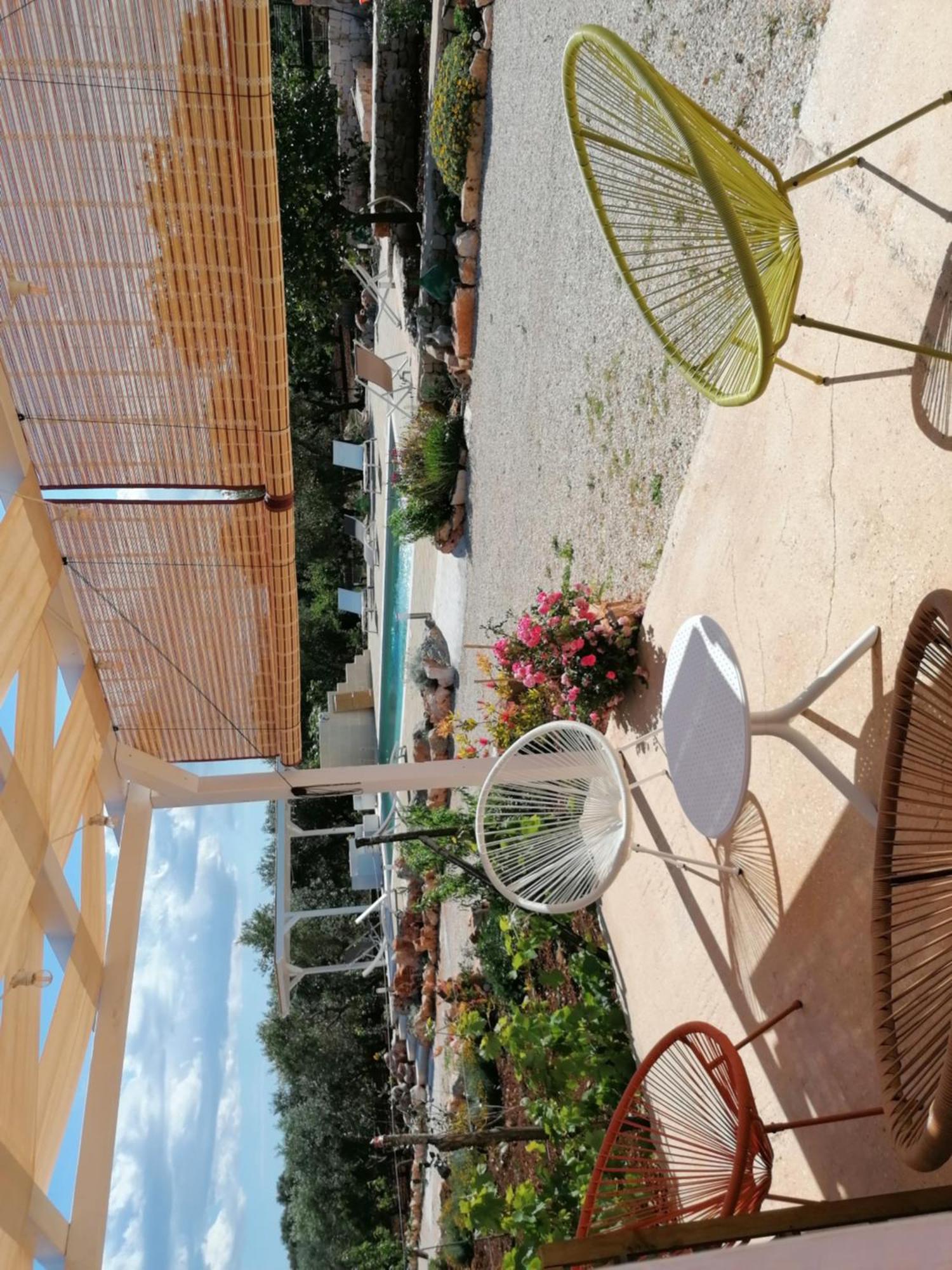 Trullo Del Sol Vendégház Kellie Messapica Kültér fotó